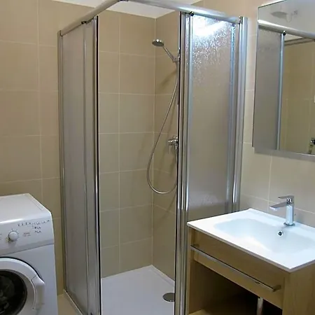 Modern Flat At Pineta With Terrace Διαμέρισμα *